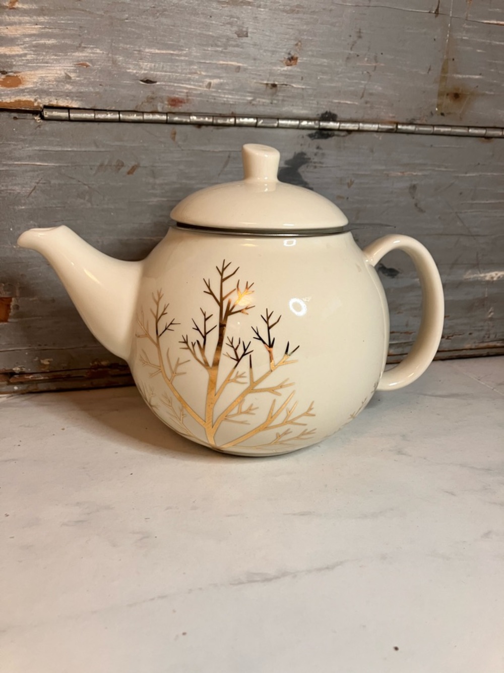 David’s tea Cream Ceramic Teapot with Gold Branch Motif with diffuser and lid